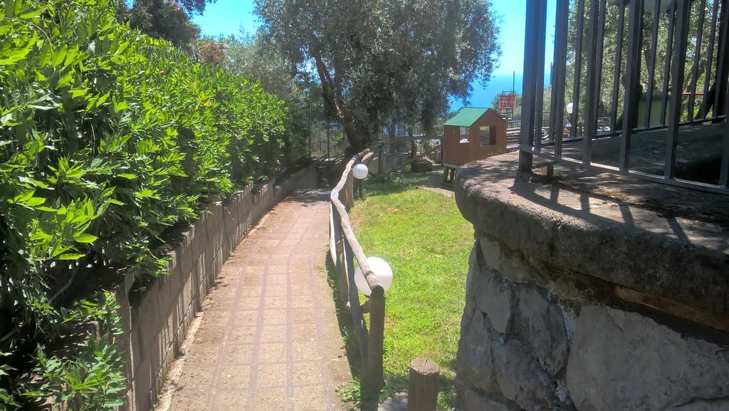 Bellaria Relais Acomodação com café da manhã Piano di Sorrento Exterior foto